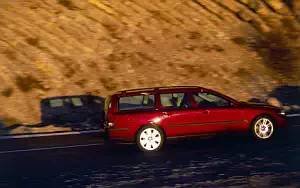   Volvo V70 - 2001