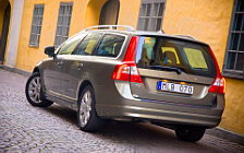   Volvo V70 - 2009