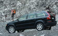   Volvo XC90 - 2003