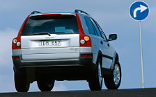   Volvo XC90 - 2003