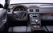   Volvo XC90 - 2003