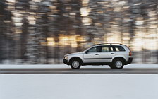   Volvo XC90 - 2004