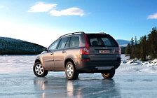   Volvo XC90 - 2005