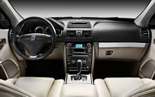   Volvo XC90 - 2012