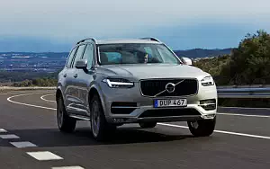   Volvo XC90 D5 Momentum - 2015